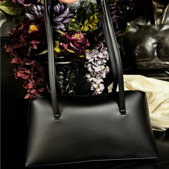 Freja New York Black Faux Leather Chrystie Bag - Picture 2 of 10